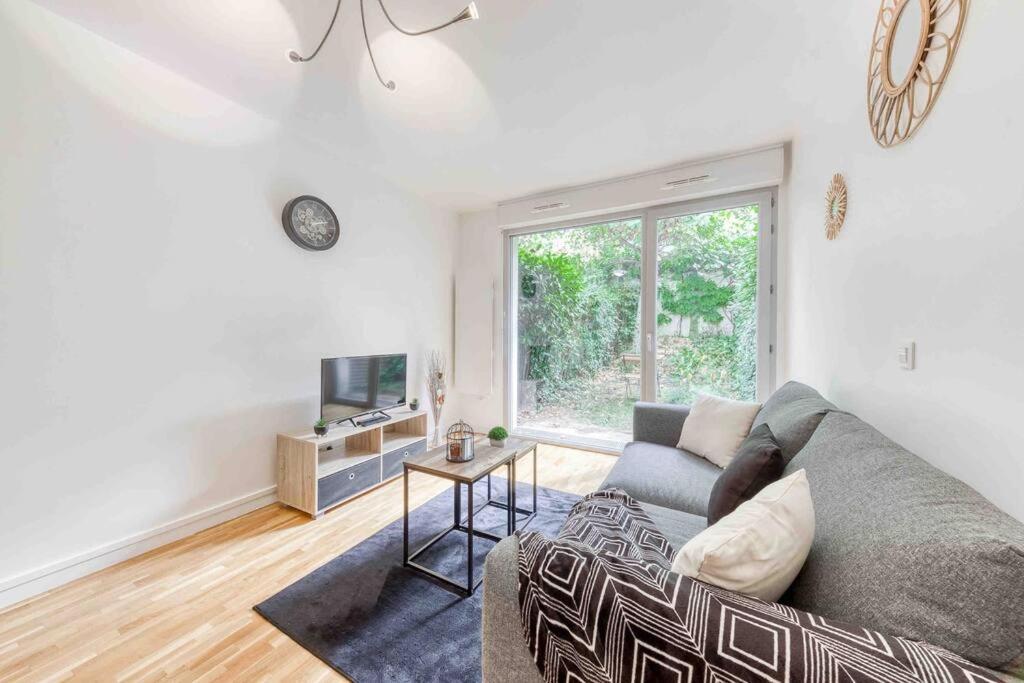 Moderne, Metro 7, Parking Et Jardin Apartment Villejuif