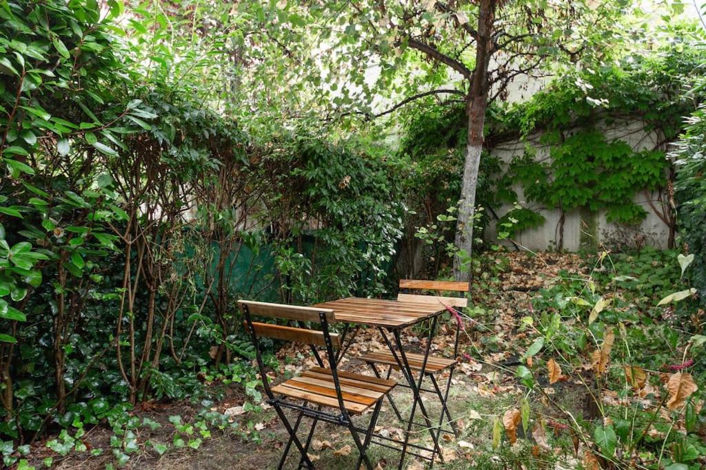 Moderne, Metro 7, Parking Et Jardin * Villejuif